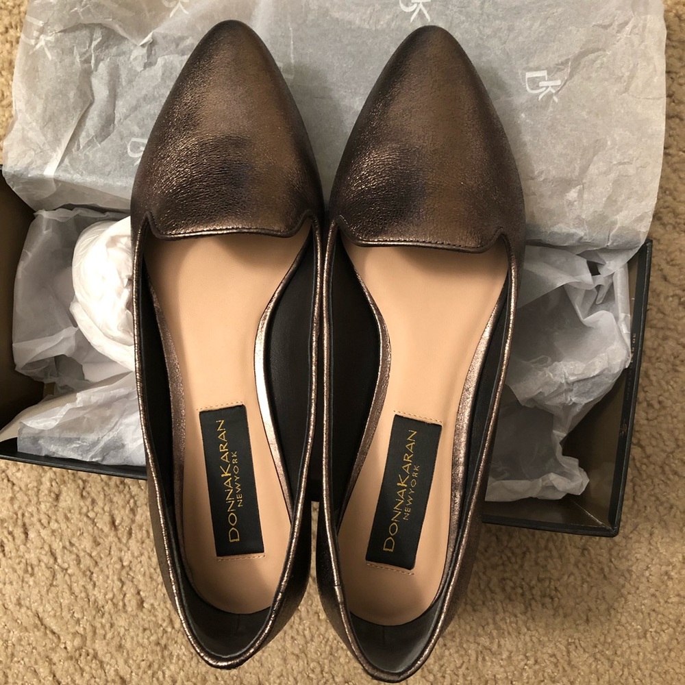 Donna Karan New York DKNY crinckled metall loafer